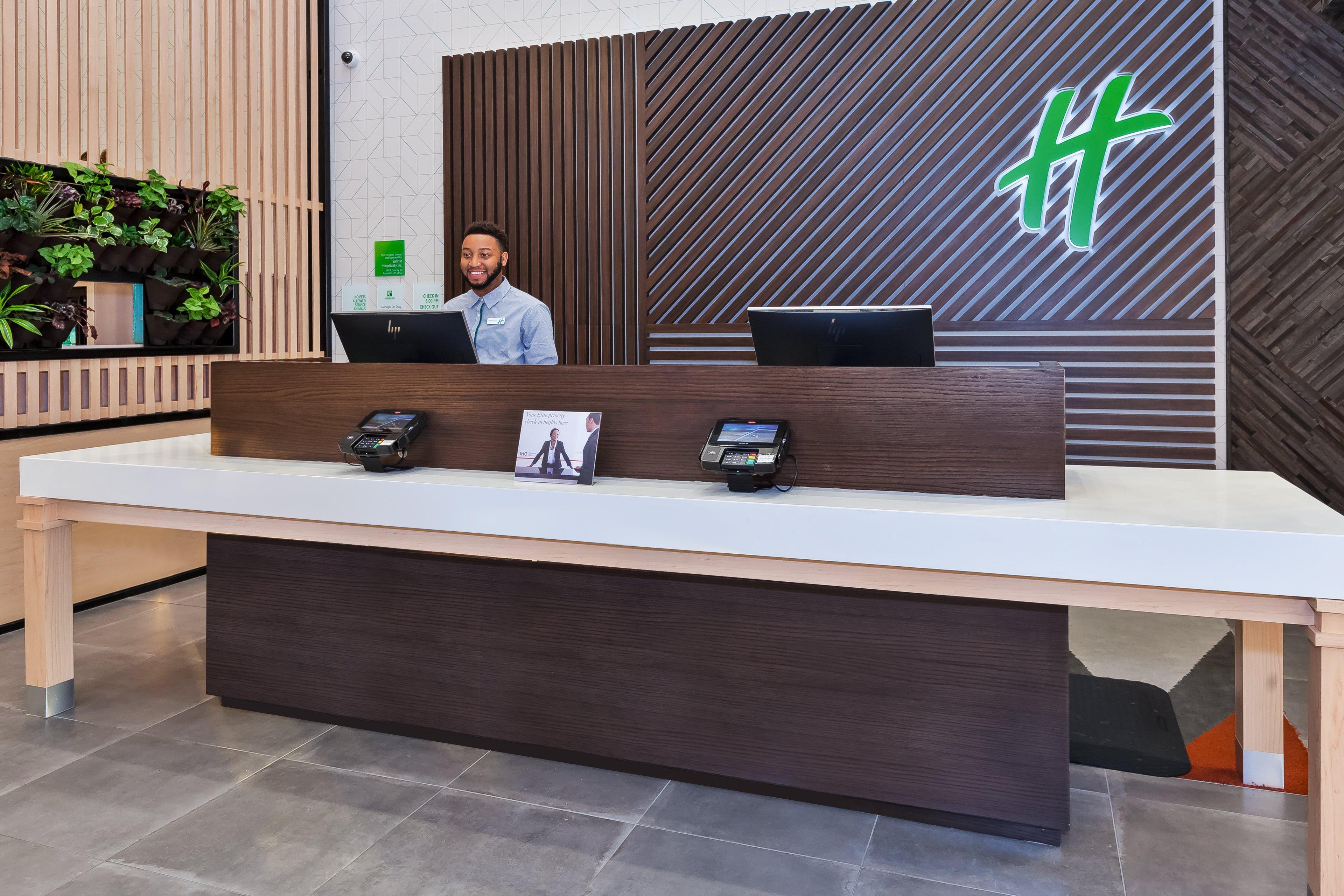 Holiday Inn & Suites - Toledo Southwest - Perrysburg By Ihg Bagian luar foto
